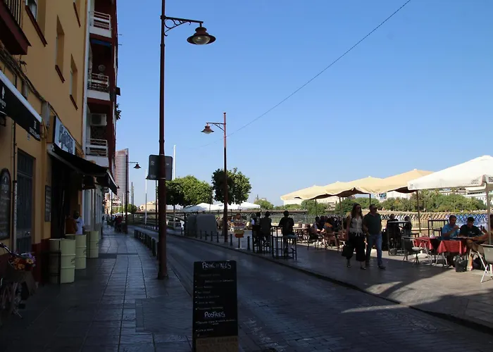 Apartament Luisahouse, En El Corazon De Y Triana *
