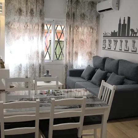 Luisahouse, En El Corazon De Y Triana * Σεβίλλη